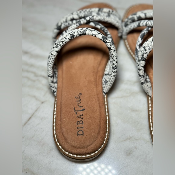 Diba True Cedar Cove Sandals subtle snakeskin NIB size 6 - Picture 12 of 16
